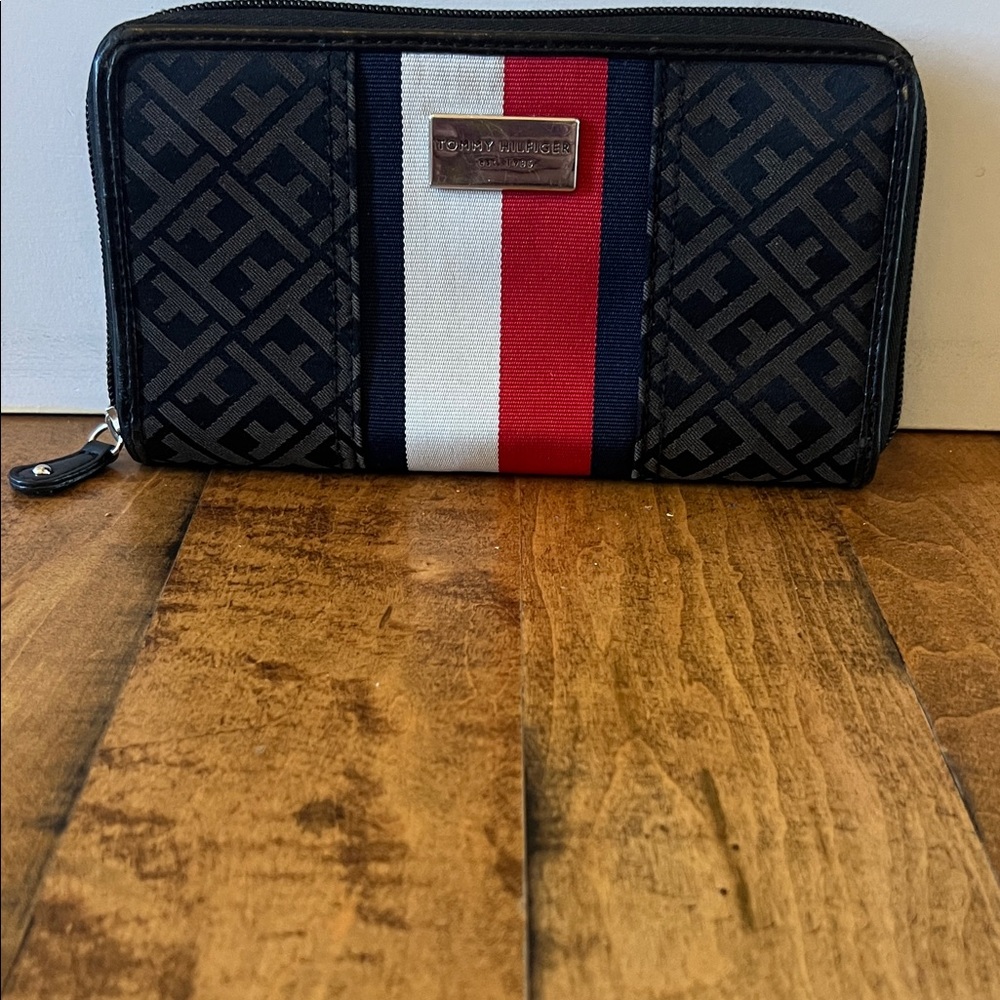 Tommy Hilfiger Zip Around Wallet Black Logo Stripe Organizer